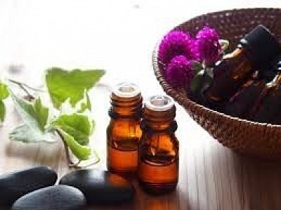 Japanese relaxation massage oil therapy in-room hotel service Tokyo