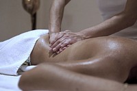 Japanese oil shiatsu mix massage, Tokyo women mix massage, popular massage for female travelers Tokyo, foreigner-friendly massage Tokyo